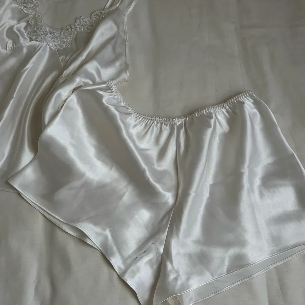 𐙚 Secret Treasures Vintage 2 Piece Lingerie Cozy Set - Picture 5 of 10